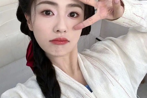 时隔5个月李福贵重蹈覆辙私生活被扒不对劲的一幕出现了 时隔5个月李福贵重蹈覆辙私生活被扒不对劲的一幕出现了
